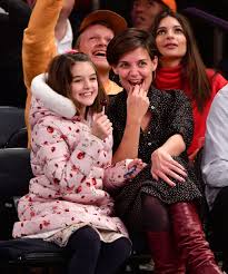 Последние твиты от tom cruise (@tomcruise). Katie Holmes Talks About What Daughter Suri Cruise Is Like At 13