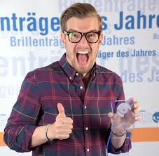 Joko, likewise, was born in monchengladbach, germany, and is of german nationality. Brillentrager Joko Winterscheidt Kann Sich Selbst Nicht Riechen Welt