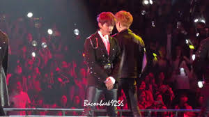 Als erstes lied brachten sie for . 161202 Mama 2016 In Hong Kong Exo Transformer Baekhyun Focus Youtube