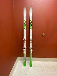 Swallow Pro Team 4 178 Skis, Unique Antique Refurbished Ski Wall Art Set,  Decoration Skis, Old Fashioned Skis - Etsy