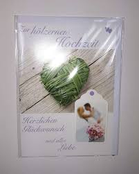 Die hochzeit ist ein höhepunkt die erste zeit, nachdem´s gefunkt ist ja nur kür und keine pflicht so richtig zählt sie deshalb nicht erst in der ehe. Gluckwunschkarte Zur Holzernen Hochzeit Grusskarte Bestellen