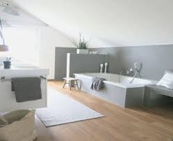 Einfach Graue Holzfliesen Badezimmer Jpg 800 650 Pixel Badezimmer Holzfliesen Badezimmer Modernes Badezimmer