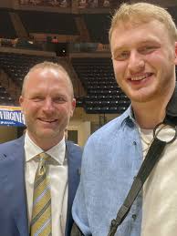 Star guard Tucker DeVries is transferring from Drake to join his dad at  West Virginia