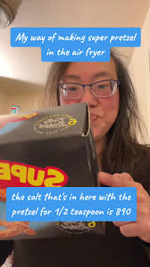 How to Make Cinnamon Pretzels with The Brand Super Pretzelz