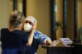 Ver a guerra sem ter armas'; m&eacute;dicos relatam drama com falta de oxig&ecirc;nio no  AM