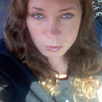 Lara Bradshaw (sweet2burs)