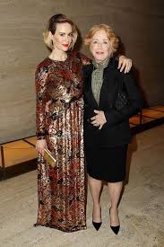 Results are considered accurate to within 2.2 percentage points, 19 times out of 20. Holland Taylor Award Winning Actress Comes Out Curve