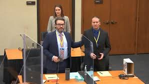 Former minneapolis policeman derek chauvin is accused of killing george floyd last may by pinning the handcuffed black man to the pavement for 9 minutes and 29 seconds. 8u1 4dve6zrc M