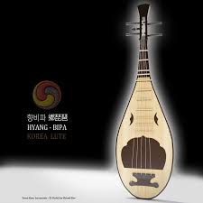 A female korean shaman (mudang) may use many combinations of musical instruments. Artstation Hyang Pipa Korea Lute í–¥ë¹„íŒŒ é„•çµç¶ Michael Klee