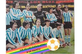 El homenaje a maradona detrás de la decisión. Las Pioneras Del Futbol Femenino Llegan A La Legislatura Tiempo Argentino