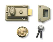 Custom wheels can really spice up the appearance of a car, truck or sport utility vehicle. Change My Yale Lock Edinburgh Locksmith