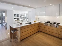 Shaker light oak timber & winter white kitchen. Two Tone Kitchen Cabinet Ideas How Use 2 Colors In Kitchen Cabinets