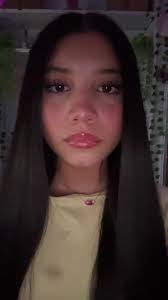 Victoria Searle's Instagram, Twitter & Facebook