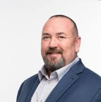 Shawn Perreault's Instagram, Twitter & Facebook