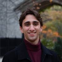 Emma Fecko's Instagram, Twitter & Facebook