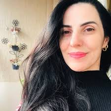 Who else loved the movie 'Fright Night'? This is a must-watch for me every  October.