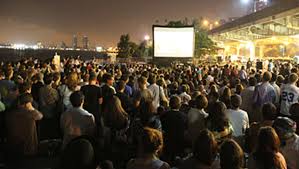 Held on wednesday in july and august, the outdoor cinema at socrates sculpture park is an acclaimed international film festival. Outdoor Movies Nyc Central Park Bryant Park Seaport Riverside Drive