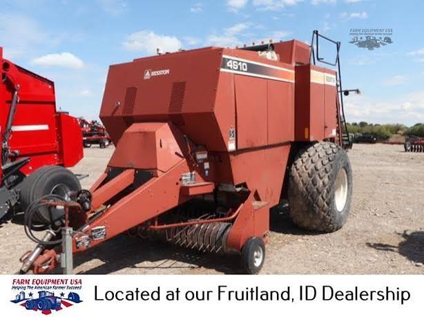 Hesston 4910 Baler