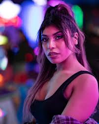 Got these shots of The Warren Vache & Russ Phillips Quintet a while back.  The show was at The Green Mill. It was my first time there and I can't  imagine a