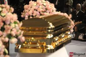 These caskets feature the finest craftsmanship and are preferred by those seeking a classic elegance. 5 Things To Know About Aretha Franklin S Amazing Gold Casket Rolling Out