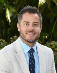 Anthony Hoyle's Instagram, Twitter & Facebook