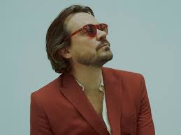 AFLYST! PETER SOMMER & TIGGERNE