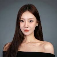 Esther Zhao's Instagram, Twitter & Facebook