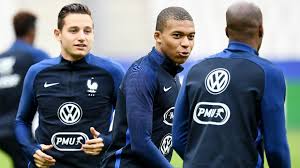 Les wags de la coupe du monde 2018. Coupe Du Monde 2018 La Liste Des 23 Joueurs Selectionnes Par Didier Deschamps Cnews