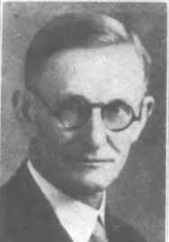 Durwood Moore's Instagram, Twitter & Facebook