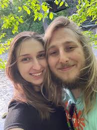 Where to find strawberry rhubarb pies in Glenside, PA?