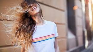 Es wird nämlich die schuppenschicht der haare aufgerauht, ähnlich wie bei einer dauerwelle. Haare Naturlich Aufhellen Mit Diesen 5 Hausmitteln