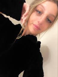 Who's from Wisconsin 📍Anyone ????