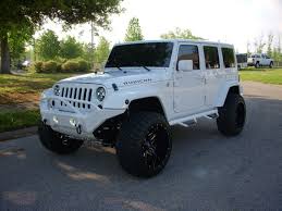 Black And White Jeep Wrangler 2020 Jeep Wrangler Rubicon Unlimited In 2020 Jeep Wrangler Rubicon White Jeep Wrangler Jeep Wrangler Unlimited Rubicon