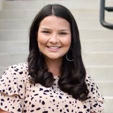 Kristen Comstock's Instagram, Twitter & Facebook