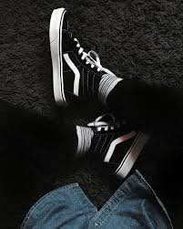 Black And White Vans Shoes For Girls Vans Old Skool Black And White Vans Sk8 Hi Outfit High Top Vans Vans Girl