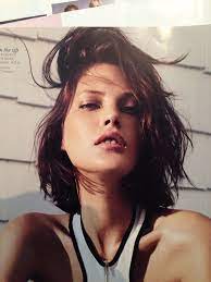 Pin By Caitlin Wooters On Kathryn Wirsing Grunge 90s Hairstyles Messy Bob Haircut Hair Styles