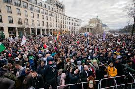 The only independent world health organization (who) recognized one stop platform for verified data and news. Update Berlin Protesters Clash With Police In Shutdown Demo The Local
