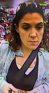 Anyone know a DEE A MCCOO, we found her wallet