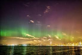 The Best Aurelia Borealis Over Seattle In Over A Decade May 7th 2016 Northern Lights Seattle News Travel Dreams