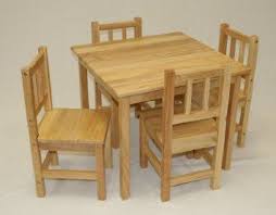 Amazon Com Kids Table And Chair Set 5 Pcs Solid Hard Wood In Natural Home Kitchen Kid Table Kids Table Chair Set Chair Set