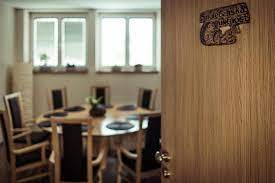 Kayak searches hundreds of travel sites to help you find and book the hotel deal at hotel horni dvur that suits you best. Penzion Vino Hruska Veseli Nad Moravou Aktualisierte Preise Fur 2021