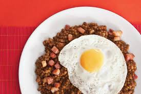 Mientras, trocea el tocino y el chorizo en taquitos pequeños. Guiso De Lentejas Con Tocino El Horno De Lucas