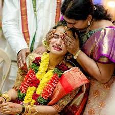 Pin By Poresh Debnath On True Love Quotes Indian Wedding Photography Couples Wedding Photography Poses Indian Wedding Photography