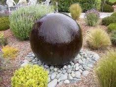 Hemos de tener en cuenta ,en primer lugar cuál de ellas pueden ir mejor a nuestro entorno y esto dependerá de la. 22 Ideas De Fuente Decorativa Fuentes Para Jardin Fuentes De Agua Jardines