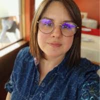 Elaine Pedroza's Instagram, Twitter & Facebook