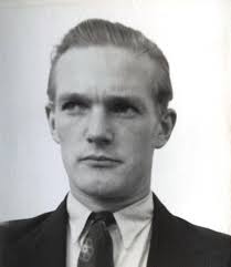 File:Uidentifisert student ved Bygningsingeniøravdelingen (1940)  (4814675363).jpg