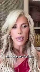 Tracy Devine's Instagram, Twitter & Facebook