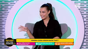 11:06 (pst időzóna szerint) curtis nem sokkal később bejegyzést tett közzé az oldalán, amelyben ezt írja: Igy Reagalt Toth Andi Amikor Feltortek Az Insta Fiokjat Es Eltuntek A Kepei Youtube