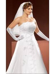 Shop all our wedding dresses & bridal gowns in a wide selection of every style, all at amazing prices. David S Bridal 9e8475 Wedding Dress Used Size 26 200