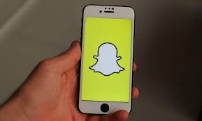 مميزات وعيوب تطبيق سناب شات snapchat e3arabi إي عربي